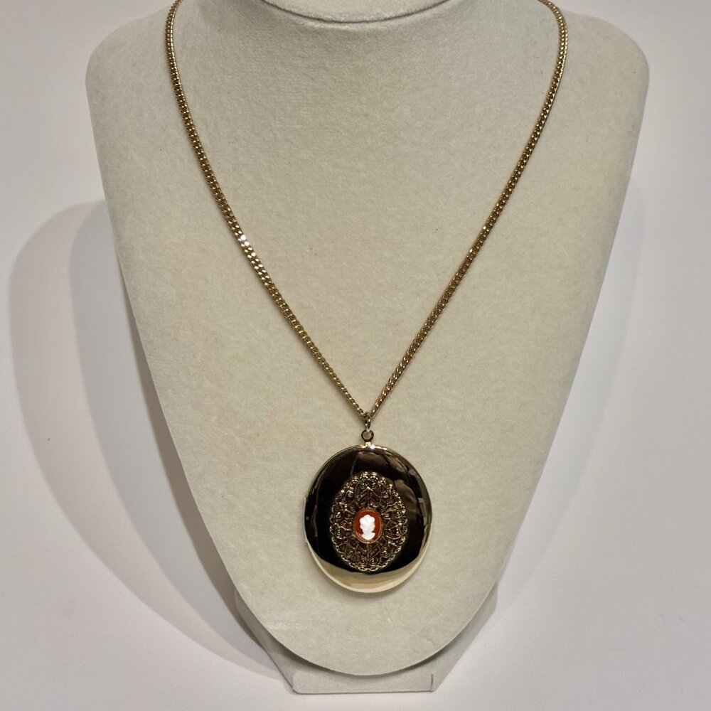 Vintage Gold Filled Carved Cameo Ornate Filigree Locket Pendant Necklace